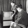 foto: První televizor společnosti Mitsubishi Electric (model 101K-17), uvedený v roce 1953.